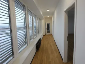 Pronájem kanceláře, Modletice, 200 m2
