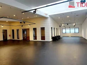 Pronájem kanceláře, Modletice, 200 m2
