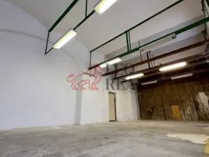 Pronájem garáže, Ústí nad Labem - Krásné Březno, Drážďanská, 69 m2