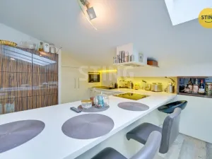 Prodej obchodního prostoru, Kroměříž, 1. máje, 102 m2