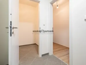 Pronájem bytu 2+kk, Praha - Ruzyně, Stočesova, 59 m2