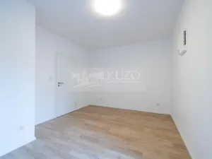 Pronájem bytu 2+kk, Brno, Auerswaldova, 51 m2