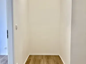 Pronájem bytu 2+kk, Praha - Libeň, U skládky, 47 m2