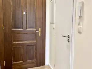 Pronájem bytu 2+kk, Praha - Libeň, U skládky, 47 m2