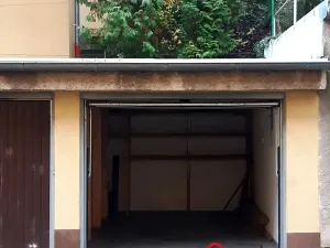 Pronájem garáže, Praha - Nusle, Krokova, 14 m2