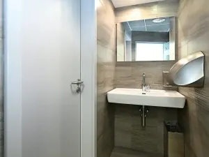 Pronájem kanceláře, Praha - Vinohrady, Šafaříkova, 32 m2