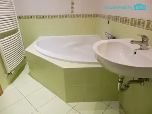 Prodej rodinného domu, Bašť, 88 m2