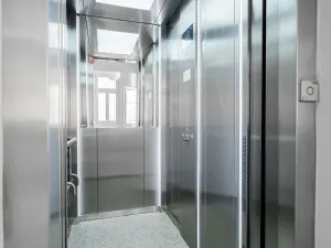 Pronájem bytu 2+kk, Praha - Nové Město, Václavské náměstí, 37 m2