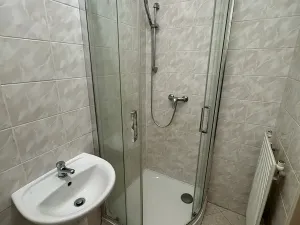 Pronájem bytu 1+kk, Liberec, Chrastavská, 17 m2