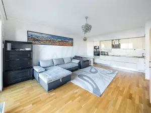 Prodej bytu 2+kk, Praha - Vinohrady, Korunní, 59 m2