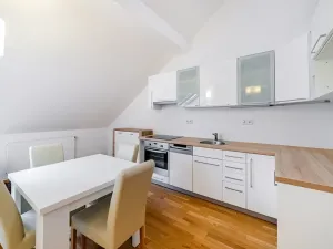 Pronájem bytu 3+kk, Praha - Nové Město, Trojická, 72 m2