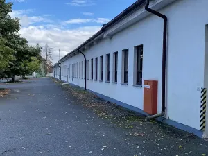 Pronájem skladu, Stochov, J. Dundra, 2000 m2