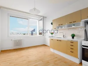 Pronájem bytu 3+1, Praha, Vybíralova, 77 m2