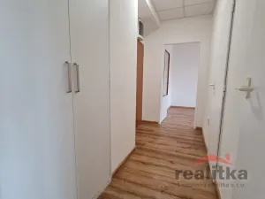 Pronájem bytu 2+1, Krnov - Pod Cvilínem, SPC H, 50 m2