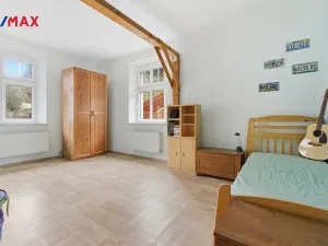 Prodej bytu 4+1, Karlovy Vary, Ondříčkova, 87 m2