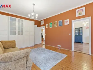 Prodej bytu 4+1, Karlovy Vary, Ondříčkova, 87 m2