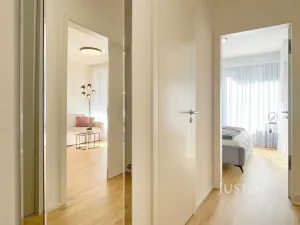Pronájem bytu 2+kk, Praha, Armády, 53 m2