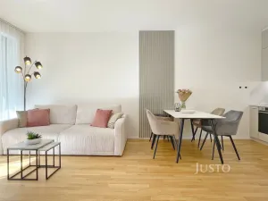 Pronájem bytu 2+kk, Praha, Armády, 53 m2