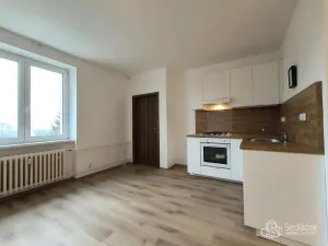 Pronájem bytu 2+1, Sokolov, Heyrovského, 50 m2