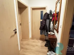 Pronájem bytu 2+kk, Včelná, 79 m2