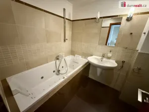 Prodej rodinného domu, Mariánské Lázně - Hamrníky, Ladova, 290 m2