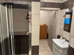 Pronájem bytu 3+kk, Karlovy Vary - Dvory, Chebská, 60 m2