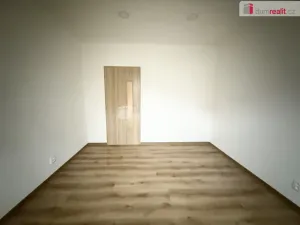 Pronájem bytu 4+1, Ústí nad Labem - Všebořice, Zahradní, 128 m2