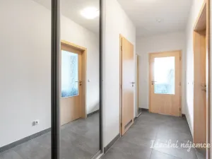 Pronájem bytu 2+1, Praha, Hornoměcholupská, 53 m2