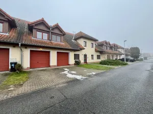 Prodej bytu 4+kk, Jesenice, Za Rybníkem, 104 m2