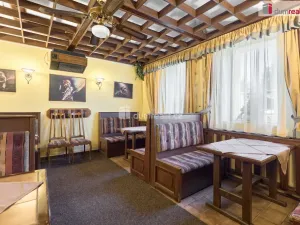 Prodej rodinného domu, Karlovy Vary - Stará Role, Dlouhá, 397 m2