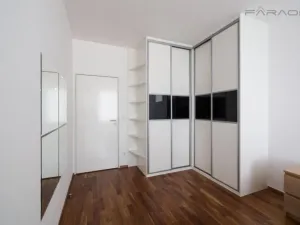 Pronájem bytu 2+kk, Praha - Smíchov, Švédská, 60 m2