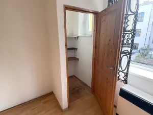 Pronájem bytu 2+kk, Praha - Michle, Pobočná, 44 m2