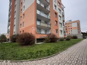 Pronájem bytu 2+kk, Praha, U pramene, 46 m2
