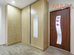 Pronájem bytu 2+1, Klášterec nad Ohří - Miřetice u Klášterce nad Ohří, Pionýrů, 59 m2