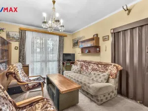 Prodej bytu 2+1, Chvaletice, 9. května, 53 m2