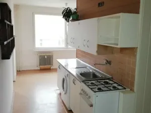 Prodej bytu 3+1, Chomutov, Komenského, 77 m2