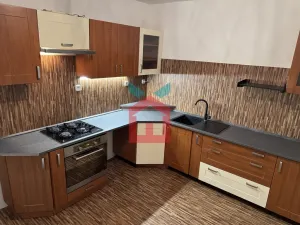 Prodej bytu 3+1, Karlovy Vary - Rybáře, Severní, 85 m2