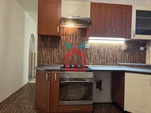 Prodej bytu 3+1, Karlovy Vary - Rybáře, Severní, 85 m2