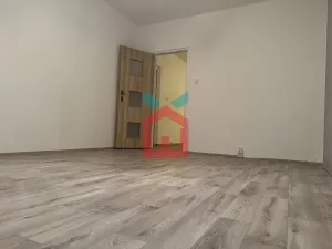 Prodej bytu 3+1, Karlovy Vary - Rybáře, Severní, 85 m2