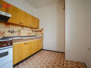 Prodej bytu 3+1, Pardubice - Ohrazenice, Marie Majerové, 74 m2