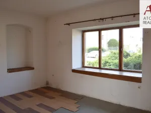 Prodej rodinného domu, Nebužely, 300 m2