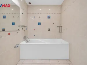 Prodej bytu 2+1, Hradec Králové - Věkoše, Na Zahrádkách, 67 m2