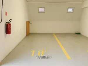 Pronájem garáže, Olomouc, gen. Píky, 12 m2