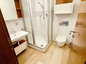Pronájem bytu 1+kk, Praha - Vysočany, Podnádražní, 26 m2
