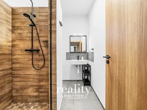 Prodej rodinného domu, Perná, 205 m2