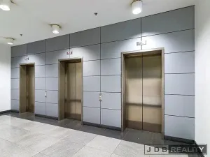 Pronájem kanceláře, Praha - Holešovice, Jankovcova, 470 m2