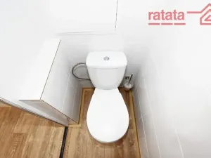 Pronájem bytu 1+1, Chomutov, Březenecká, 33 m2