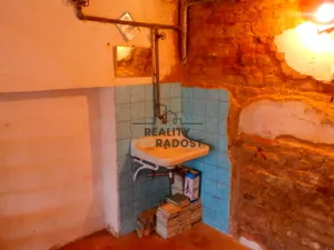 Pronájem garáže, Znojmo, Palliardiho, 18 m2