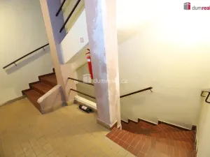 Pronájem bytu 3+1, Cheb, Hradební, 52 m2