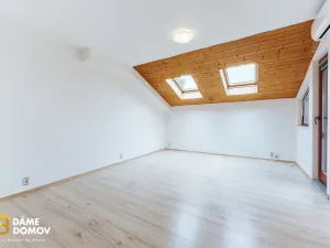Prodej rodinného domu, Pohořelice, Školní, 350 m2
